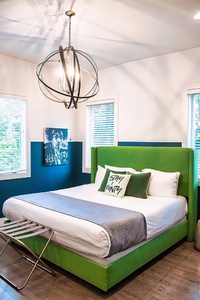 Bedroom 1 - 1 King Size Bed