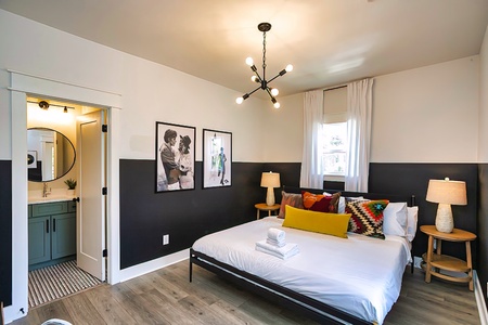 Bedroom 1 - 1 King Size Bed