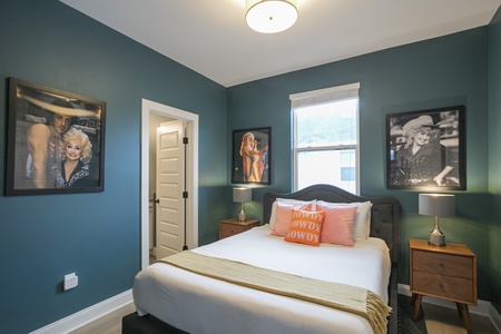 Bedroom 2 - 1 Full Size Bed