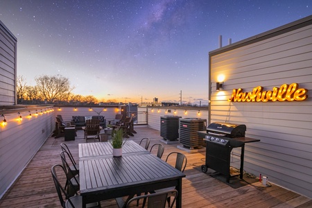 BBQ rooftop and fire pit
