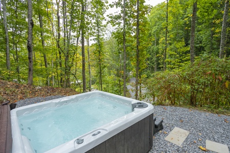 Five-person Hot Tub