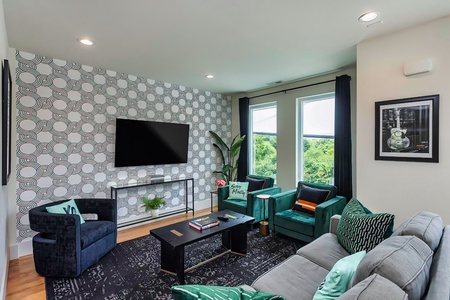 Stylish & Cozy Living Room Retreat