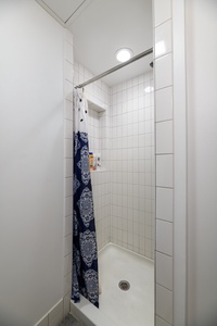 Bathroom & Shower