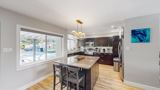 Modern Sunlit and Open Airy kitchen