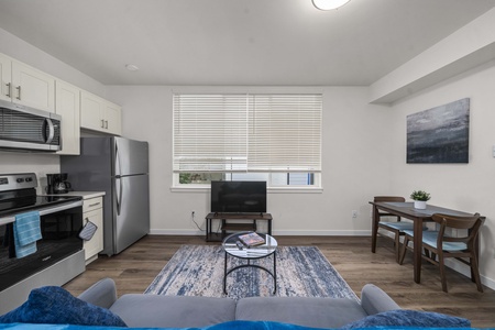 Urban Living: Stylish Apts in the Heart of Tacoma