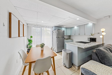 Dining table off of kitchen