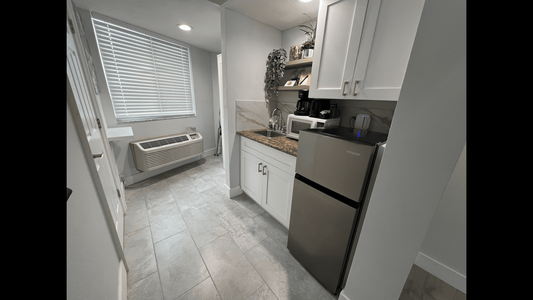 Kitchenette Area