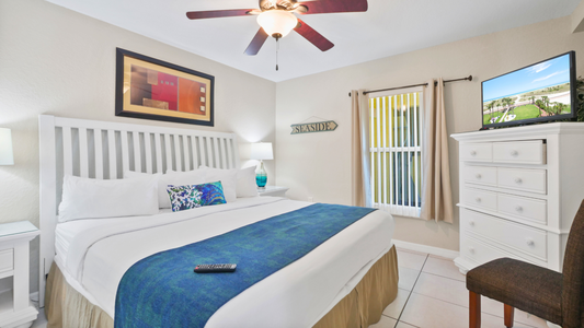 South Beach Room 507 Bedroom (1)