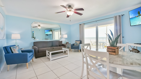 South Beach Room 603 Living Room