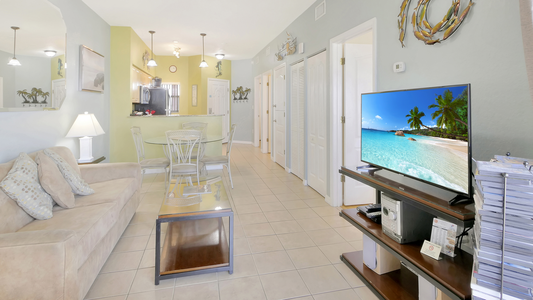 P8920169Surf Room602