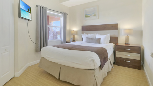 P8920190Surf Room602