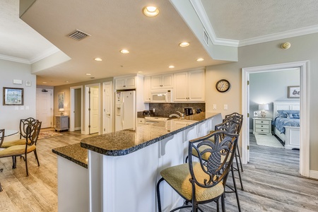 Interior-Kitchen-Bar-KLH5572.JPG