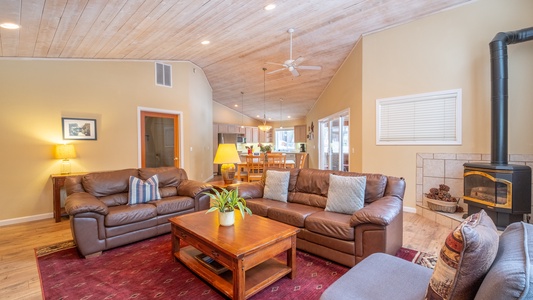 Living Room w/ Gas Fireplace: Three Pines Family Cabin