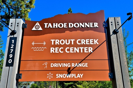 Tahoe Donner Rec. Center: Mountain View Lodge