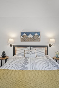 Main Floor Bedroom- Lake Vista Hideaway