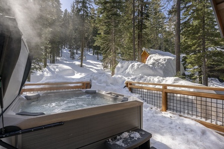Donner Lake Oasis W/Private Hot Tub