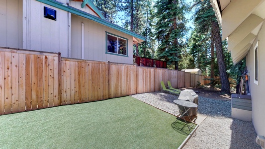 Backyard of our  Vacation Rental: Tahoe Blue Haven in King's Beach