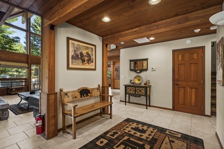 Hallway: 
Donner Lake Vacation Lodge