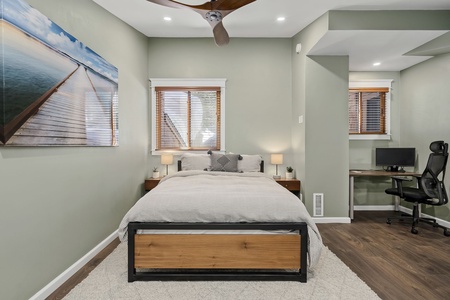 Master bedroom with office: Northstar Ski View Retreat