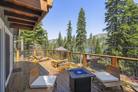 Deck Overlooking Donner Lake- Lake Vista Hideaway