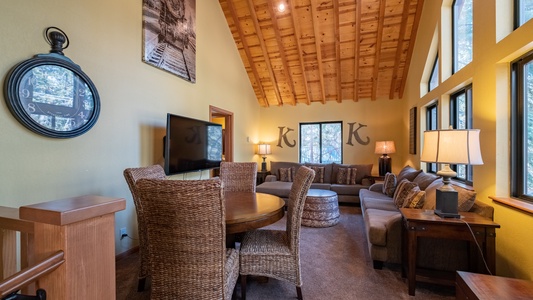 Upstairs Lounge Area: Tahoe Donner Vacation Lodge