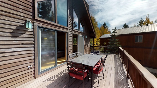 Gorgeous upper Level Porch with Amazing Views: Wolfgang Vacation Cabin