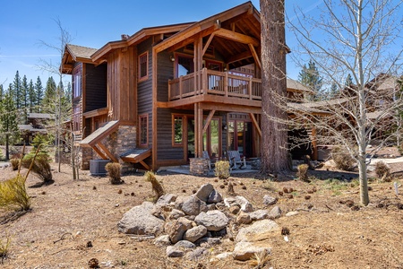 Enjoy the Beautiful Outdoors Right Outside Vacation Rental in Truckee CA. : Schaffer's Mill Vacation Lodge