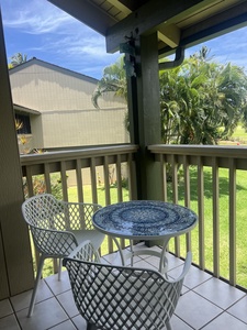 Private lanai with dining table