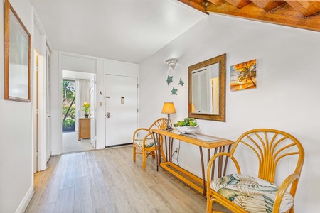 Relax in your bright dining space with tropical touches and gorgeous wood beam ceilings that add warmth to every meal.