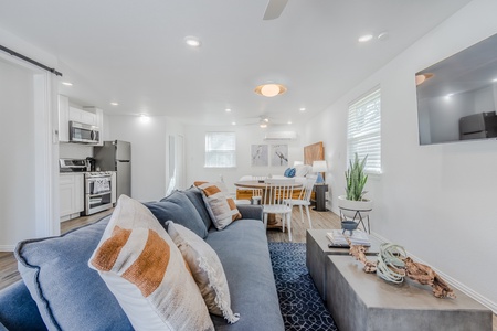 Modern Stay Near Lake Lewisville | Fire Pit & Pets OK