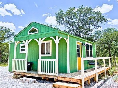 Glorious 4 Lake Eastland Glamping Tiny Home Experience