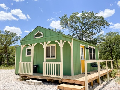 Glorious 4 Lake Eastland Glamping Tiny Town Mockingbyrd
