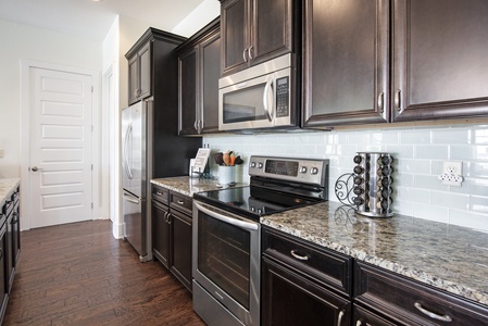 The huge kitchen island offers great counter space!