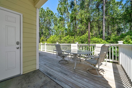 Walk directly out from dining room to back deck!