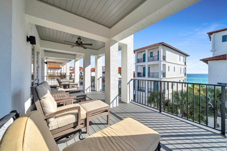 The wonderful wraparound balcony off the living room!