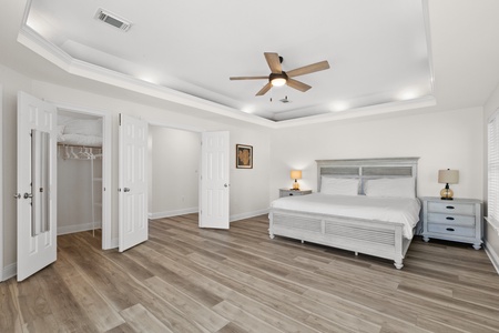 The 2nd floor master offers a king-size bed, private bath, and a huge gulf-view balcony!