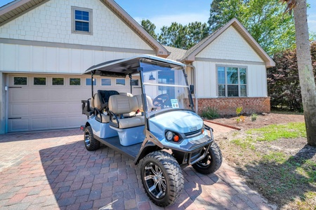 A 6-Person golf cart is included! Just a short drive to the beaches, restaurants and fun of Scenic 30A!