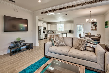 Sit back and relax in the comfortable and inviting living room!