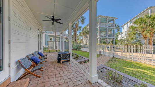 Private patio, fire pit, and fenced yard!