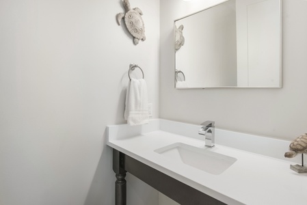 A convenient half bathroom is located on the ground floor!