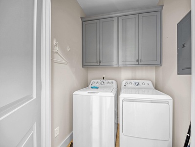 A convenient full-size washer and dryer!