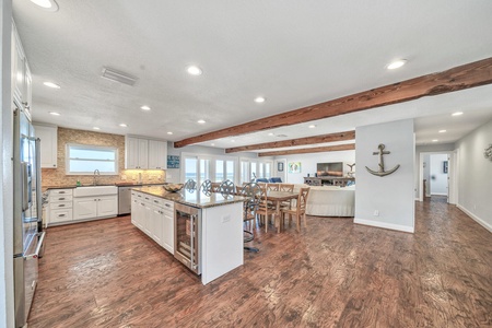 The fully stocked kitchen has a great flow for large families!