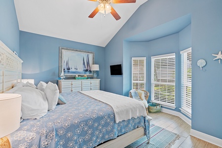 The 1st guest bedroom features a king bed, and plenty of closet space!