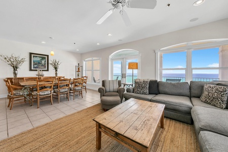 Sweeping views of the Gulf from all angles!
