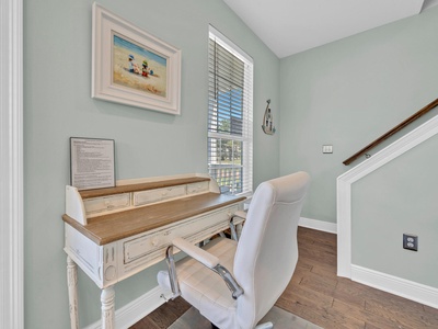 A dedicated work space for laptops and gadgets!