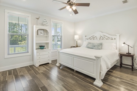 The ground-floor master suite offers a king size bed and large private bathroom!