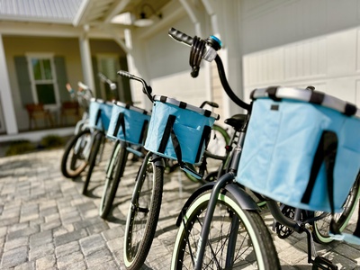 8 Beach Cruiser Bikes Included!