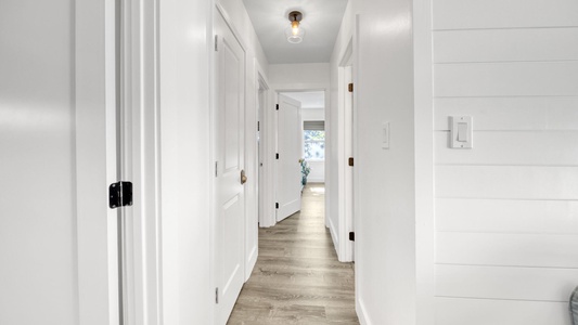 Light and bright finishes throughout!