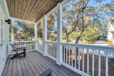 The 2nd floor queen suite includes a private balcony and dedicated full bathroom!