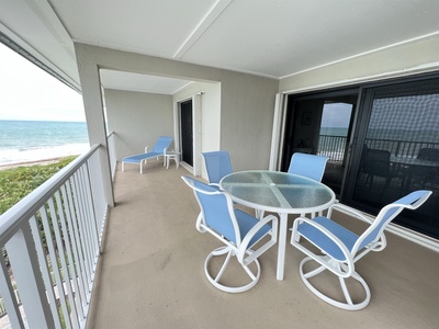 Balcony_2